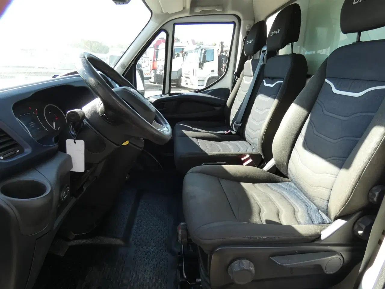 Billede 10 - Iveco Daily 35S18 3000mm 3,0 D 180HK Ladv./Chas. 8g Aut.