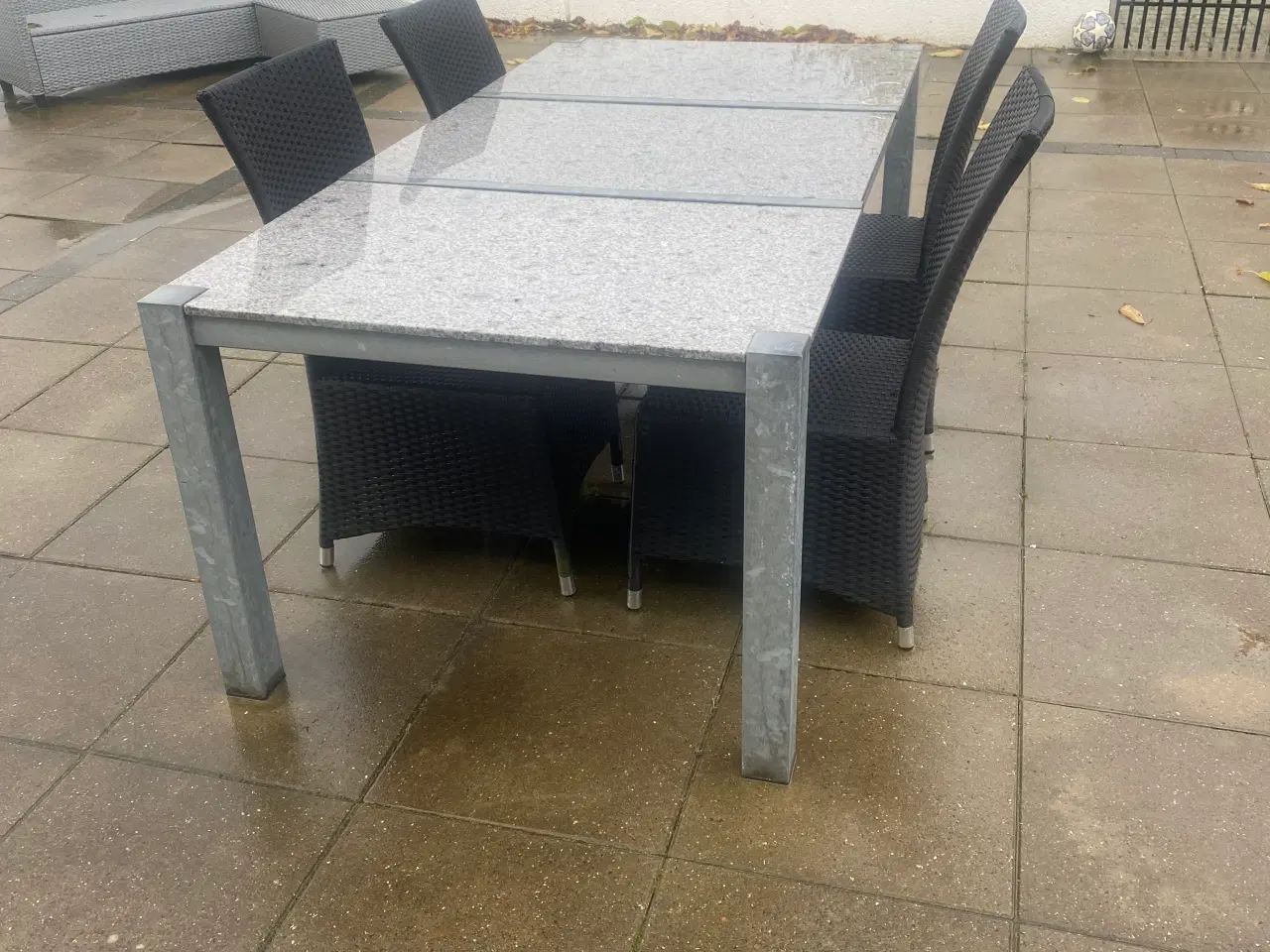 Billede 2 - Havebord med 4 stole med massive stenplader