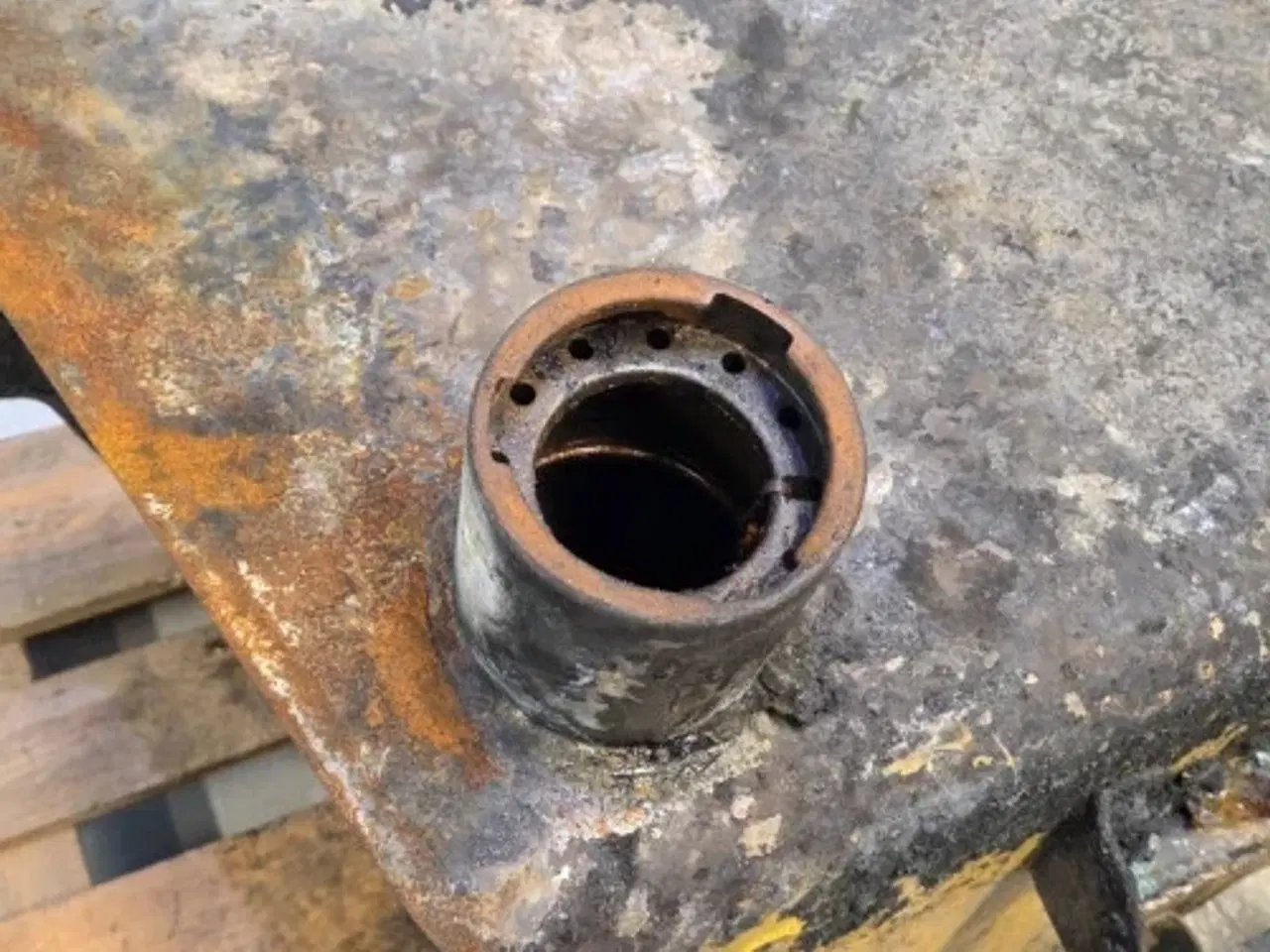 Billede 16 - New Holland LB115B Dieseltank 84262236