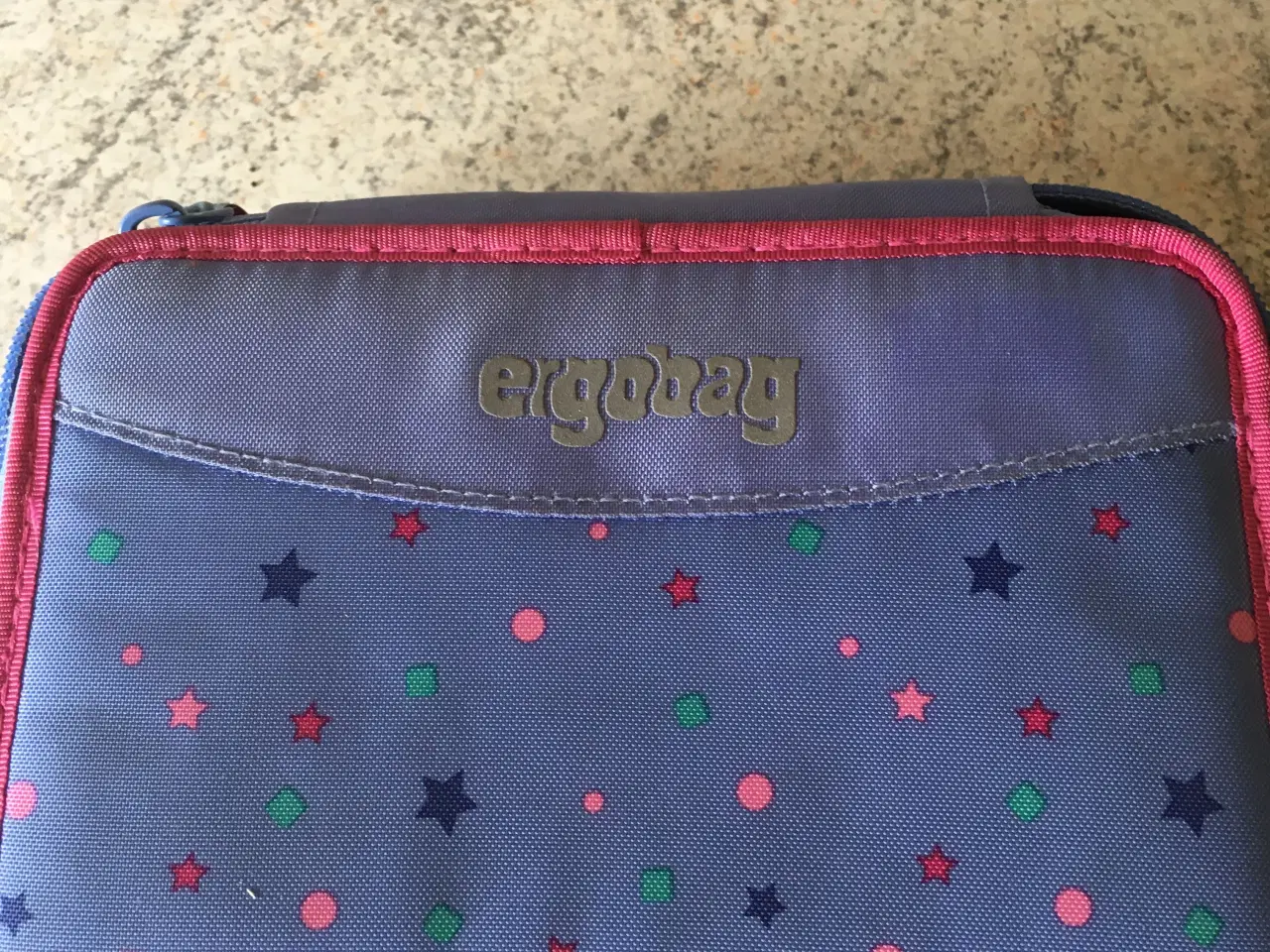 Billede 2 - Helt som nyt flot og stort Ergobag penalhus