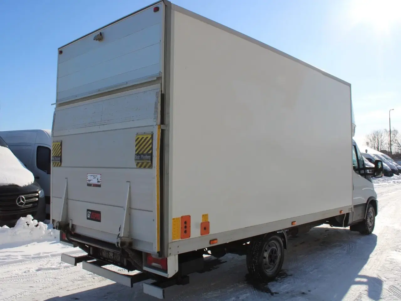 Billede 9 - Iveco Daily 3,0 35S18 Box m/lift AG8