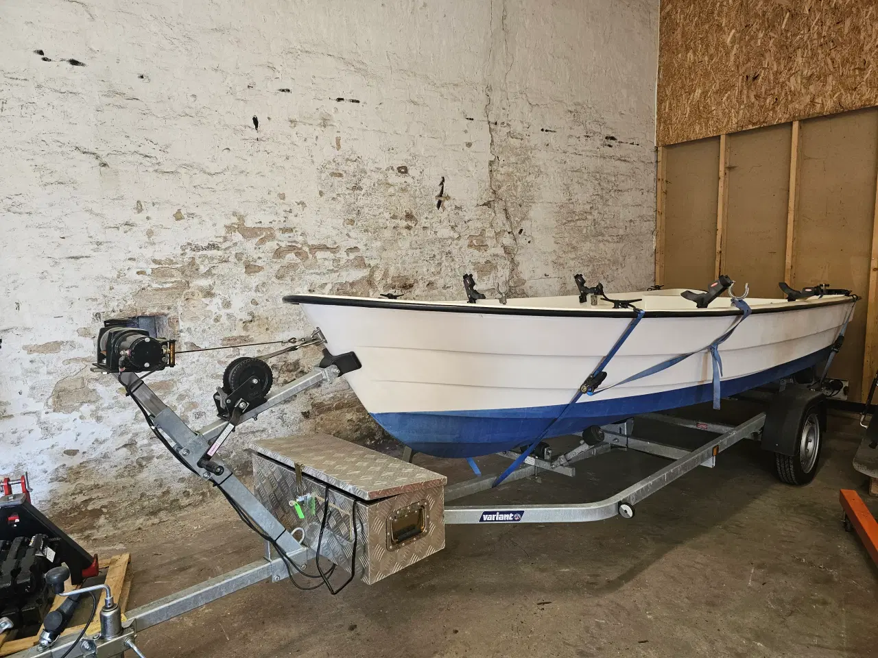 Billede 2 - Jolle med trailer og motor