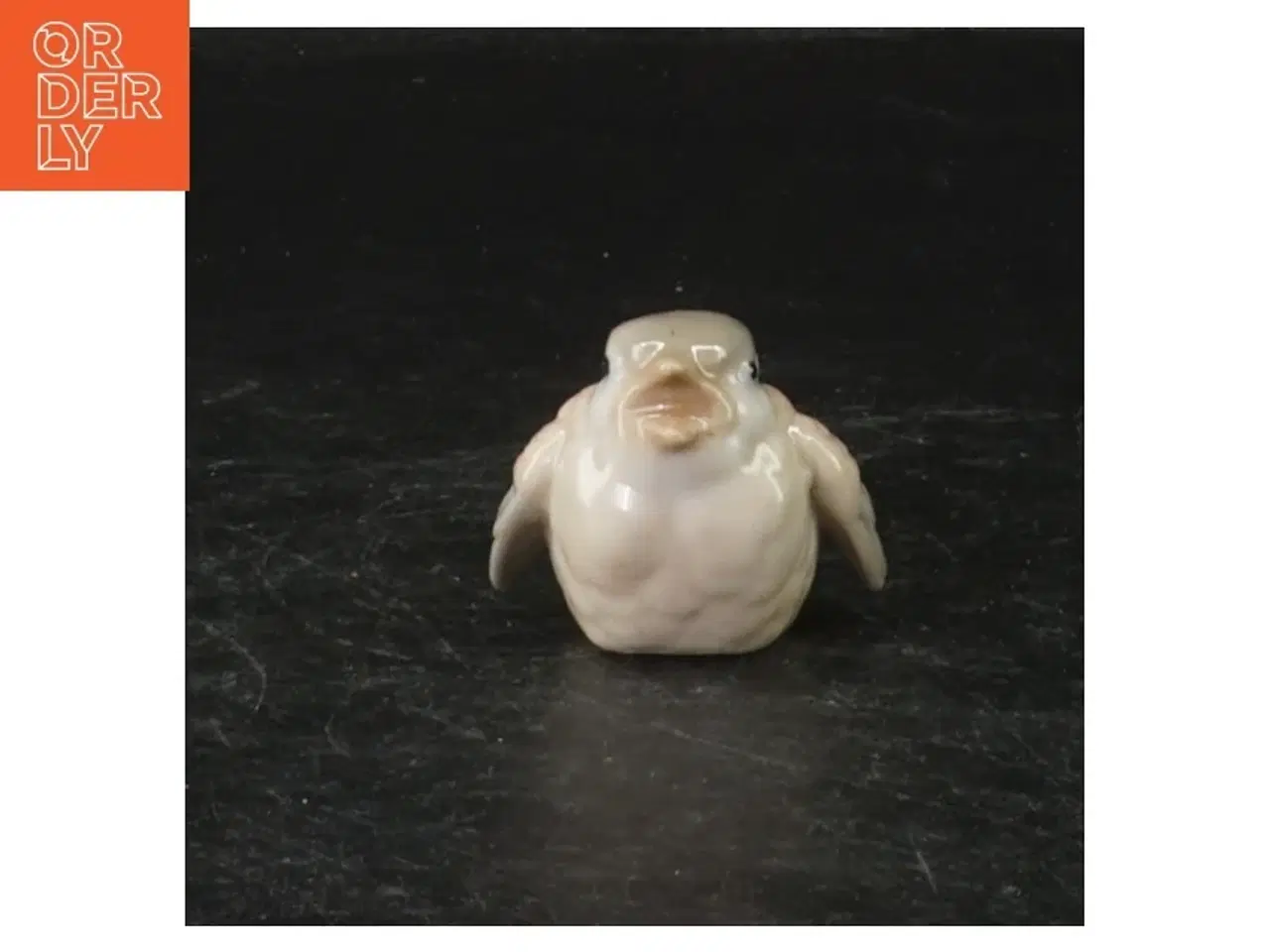 Billede 2 - Porcelænsfigur af fugl (str. 4 cm)
