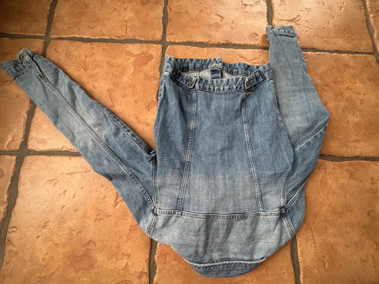 Billede 8 - H&M denimjakke til pige str 158 blå