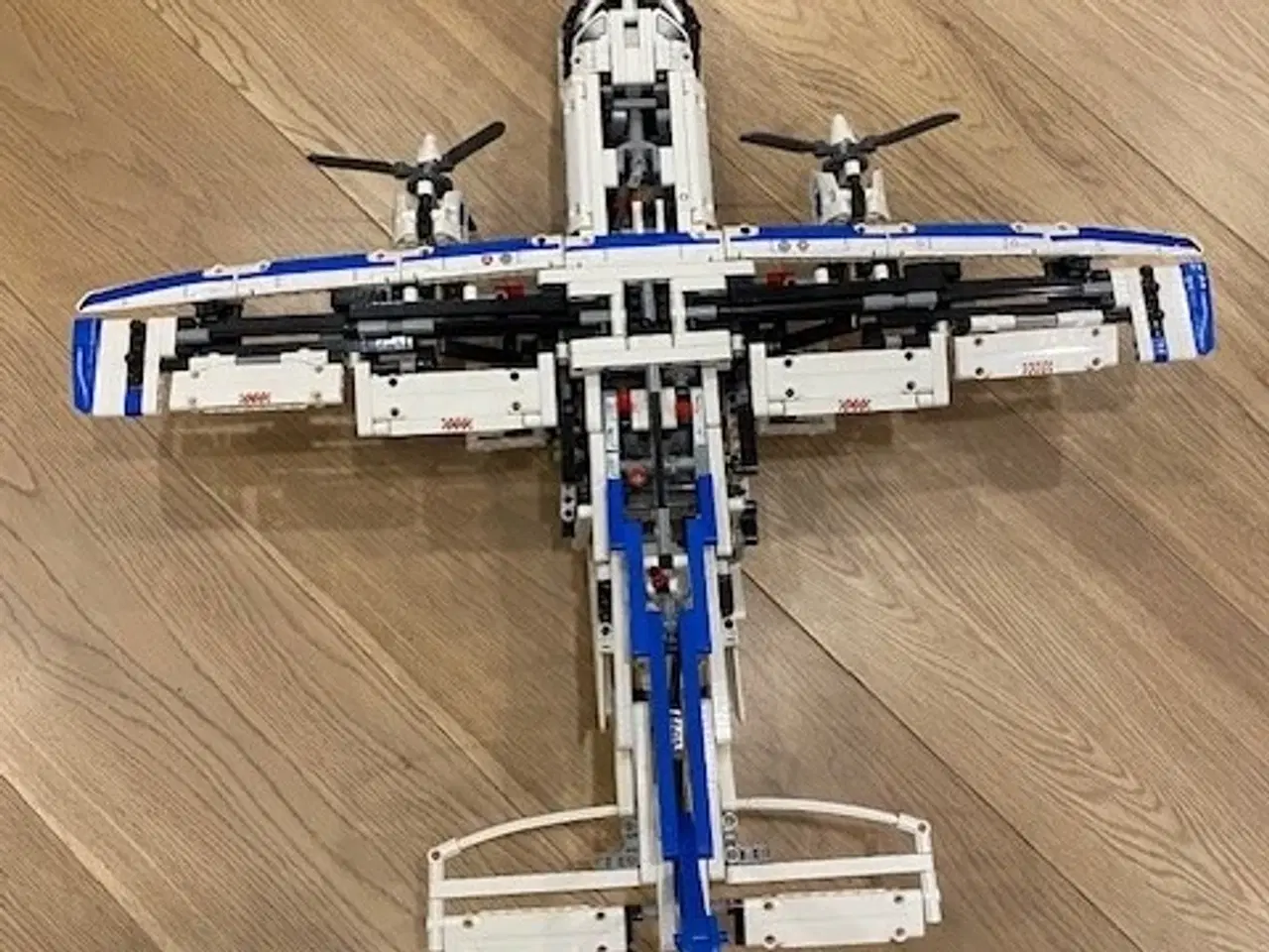 Billede 1 - Lego transportfly 42025 Technic