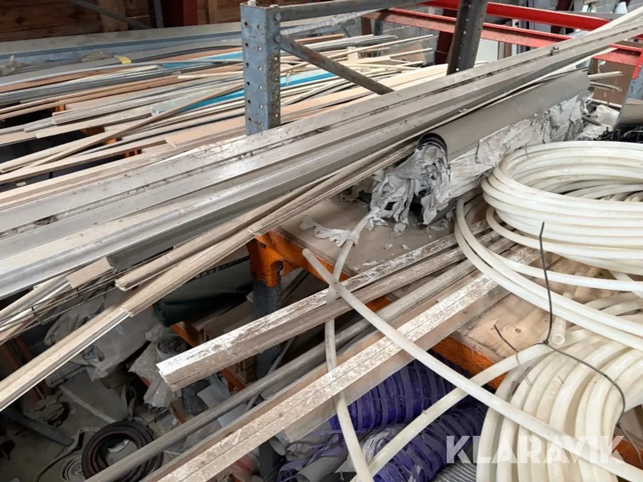 Billede 4 - Pallereol med blandet byggematerialer