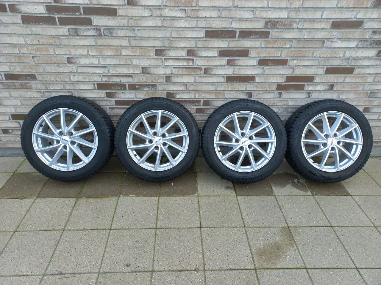 Billede 6 - Alufælge 5 x 112 med Goodyear vinterdæk 215/55R17