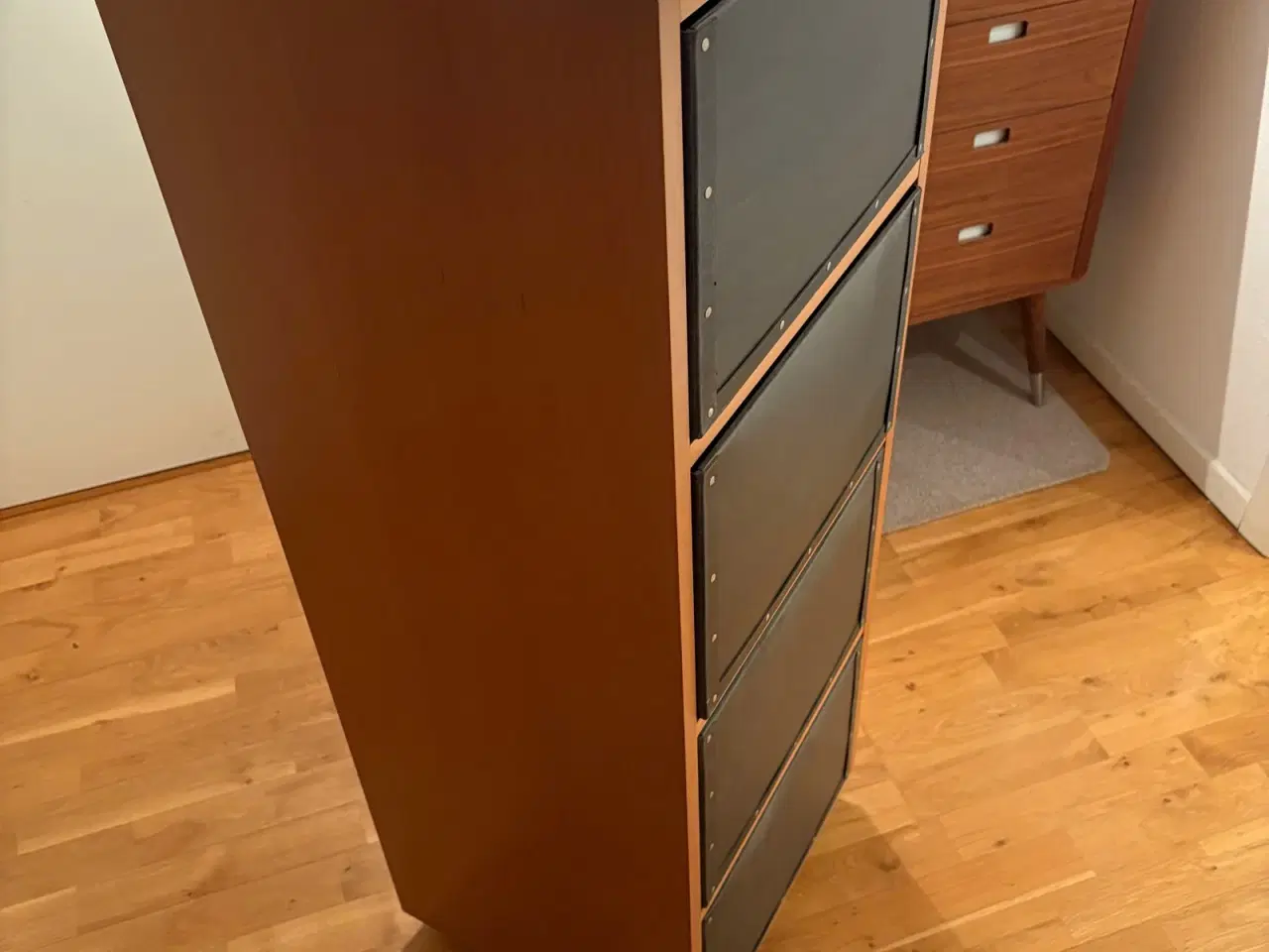 Billede 1 - Skab, 4 skuffer på hjul