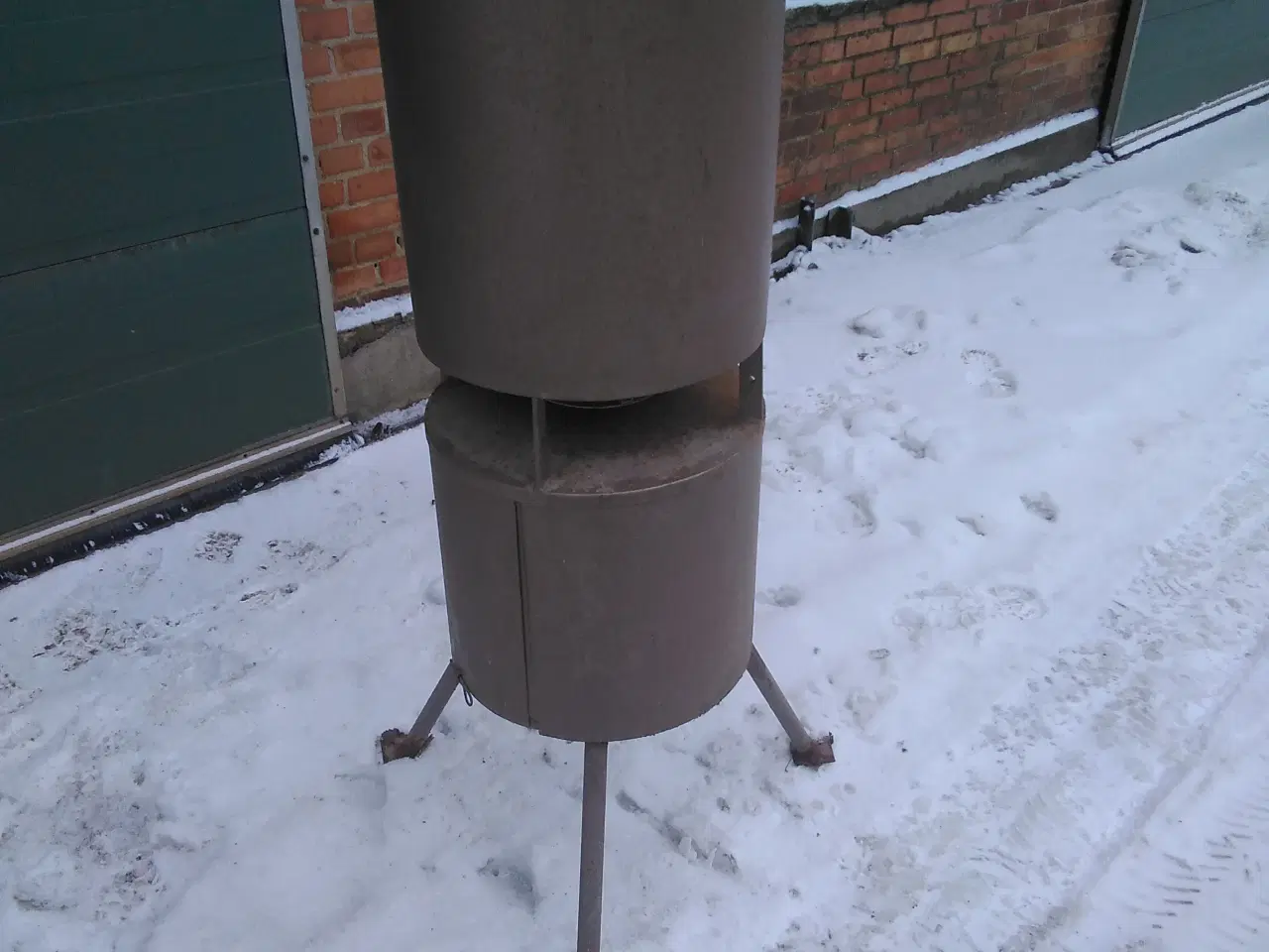 Billede 1 - Fodertønde sælges