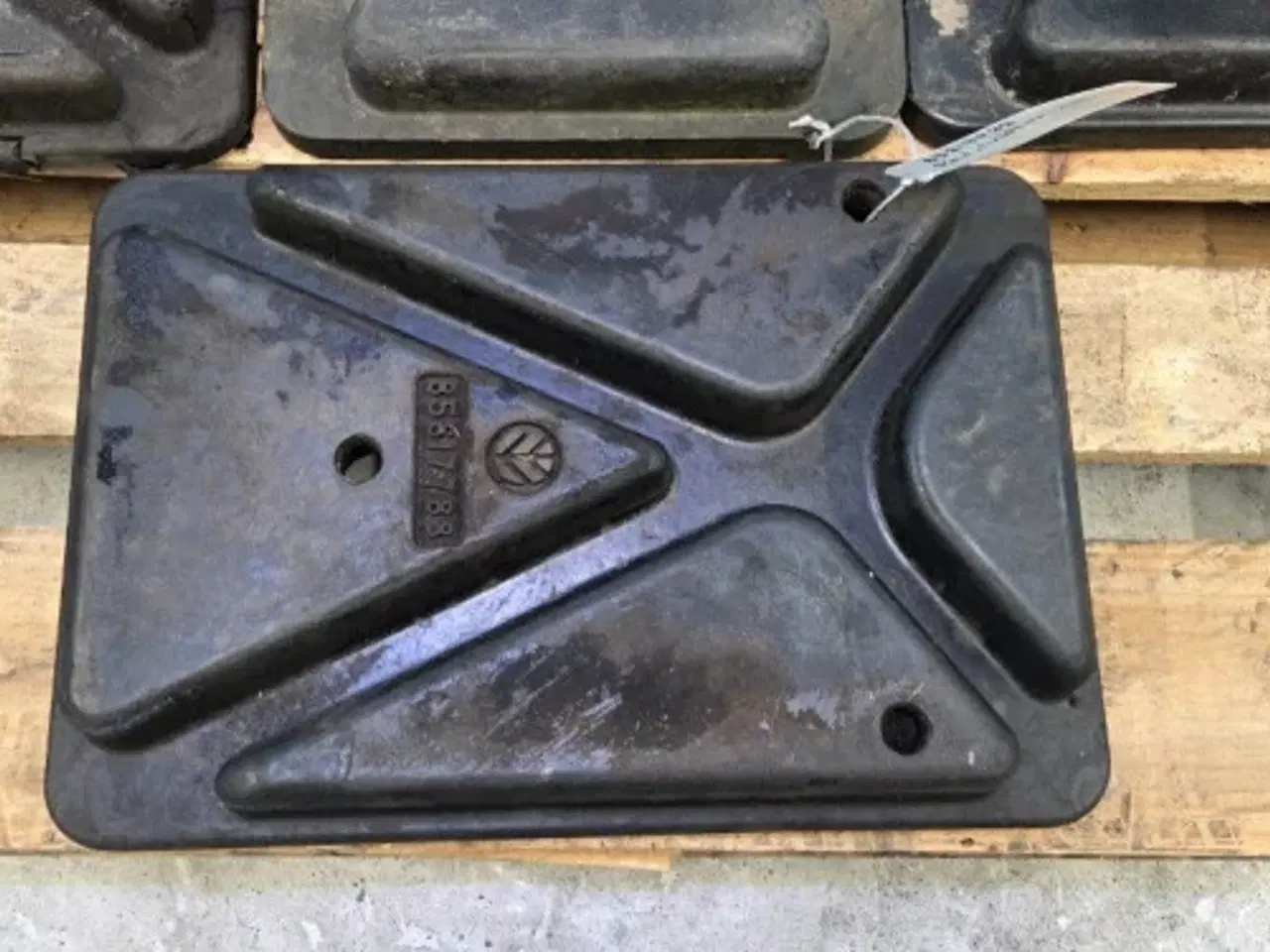 Billede 9 - New Holland B100B Gummiklods 85817788  4Stk