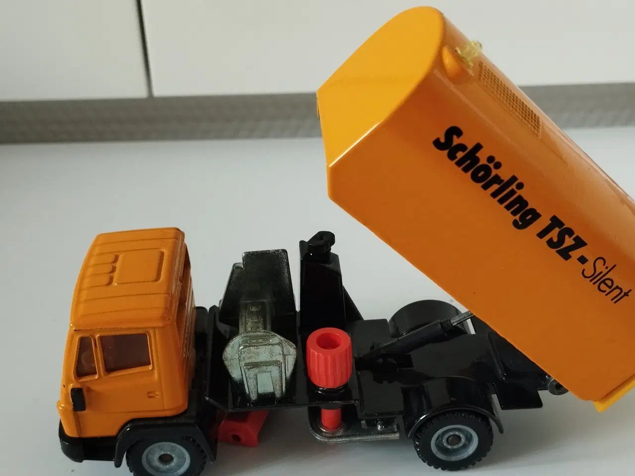Billede 10 - Modellastbil, SIKU Mercedes-Benz
