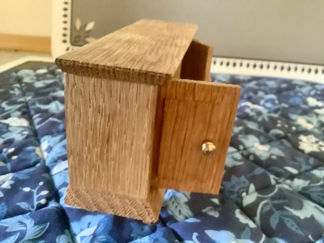 Billede 3 - Dukkehus møbler.Lisa dukkehus skænk.