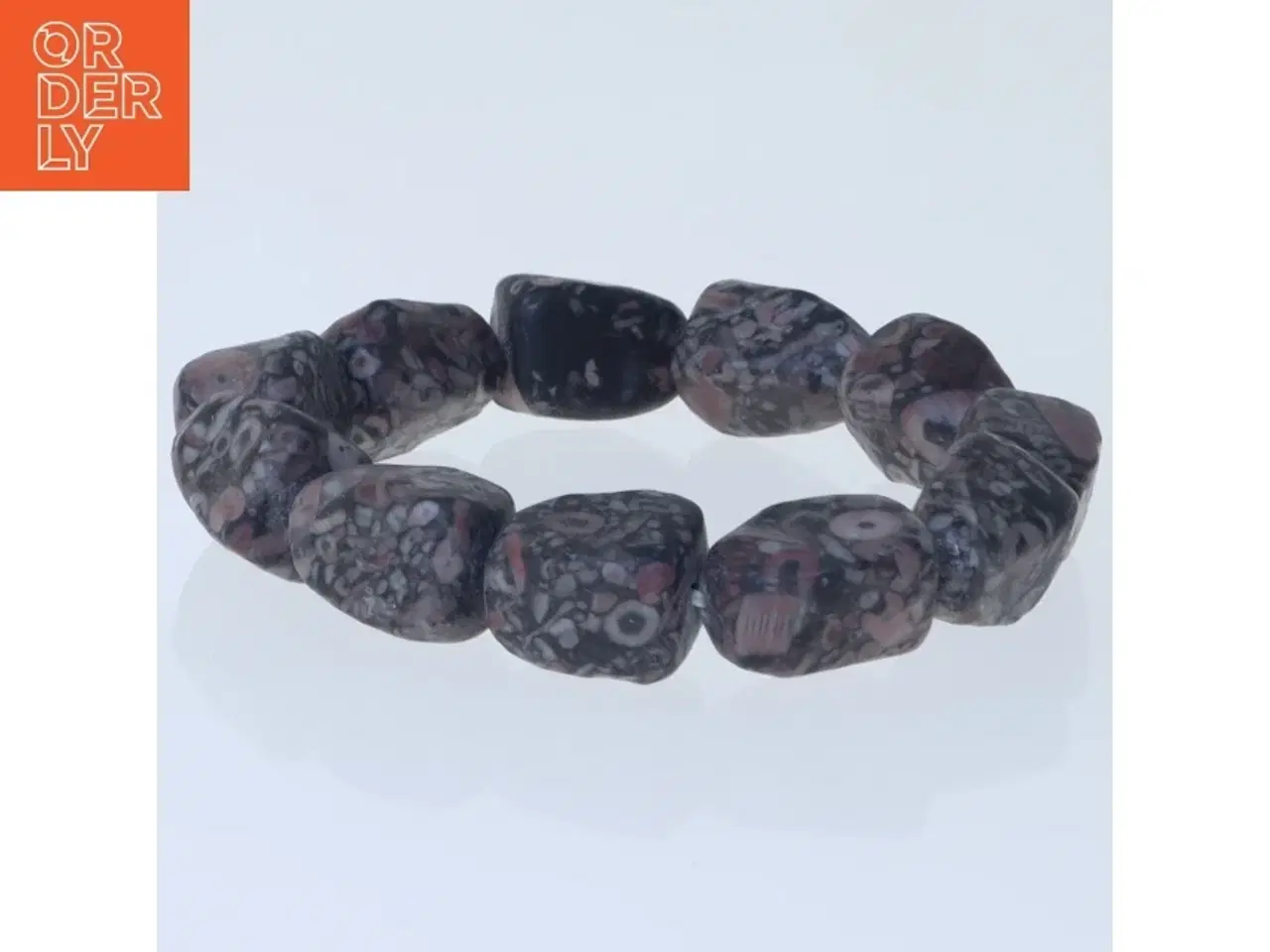 Billede 2 - Armbånd med polerede sten (str. Ø 7 cm)