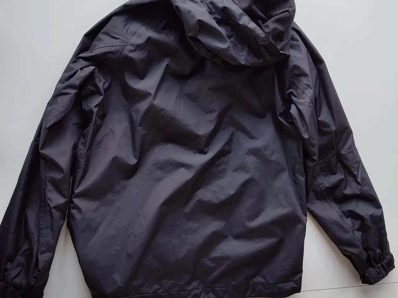 Billede 4 - Regntøj sort, str.152/158