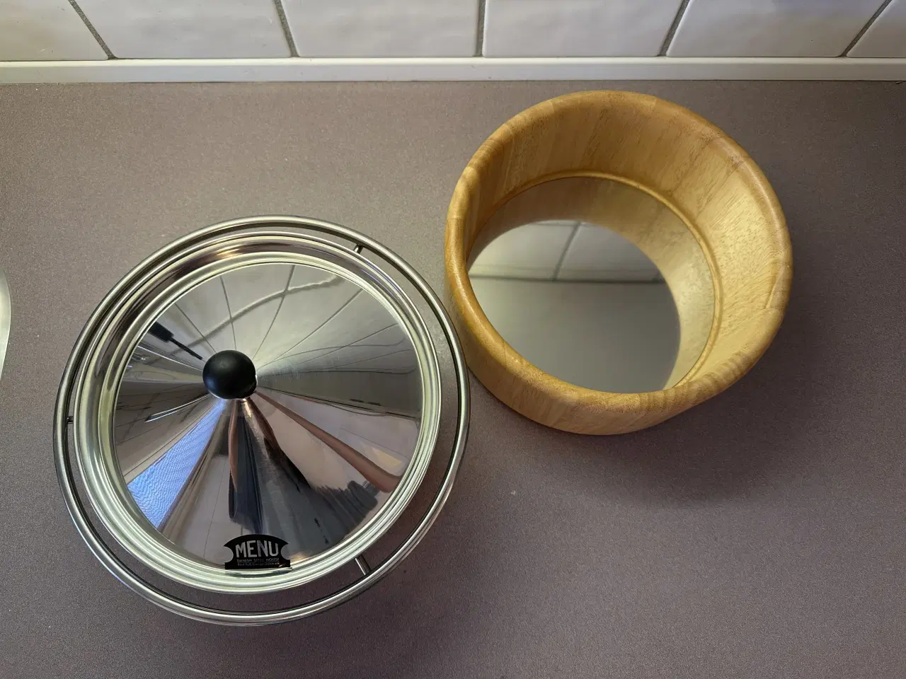 Billede 1 - Unik Danish Steel House gryde med ekstra træskål 