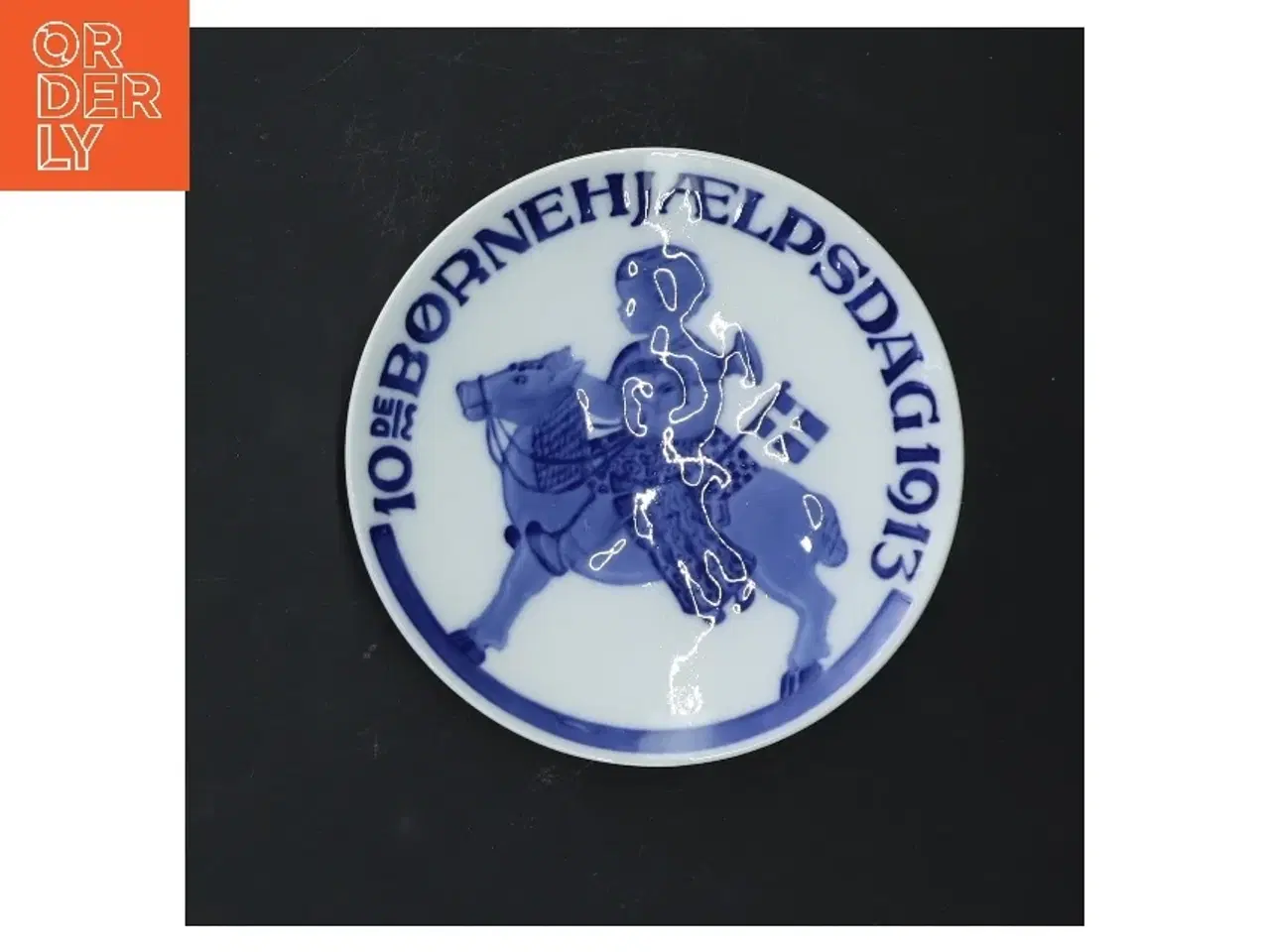 Billede 1 - Børnehjælpsdag 1913 porcelænstallerken fra Royal Copenhagen (str. Ø 12,5 cm)