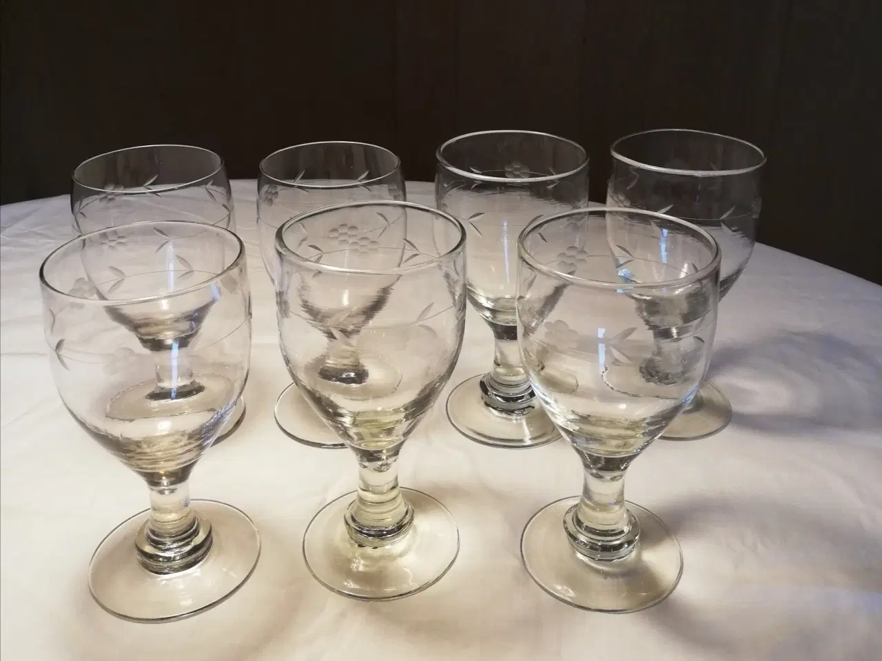 Billede 1 - 7 Hogla glas med slibninger fra Holmegaard Glasvær