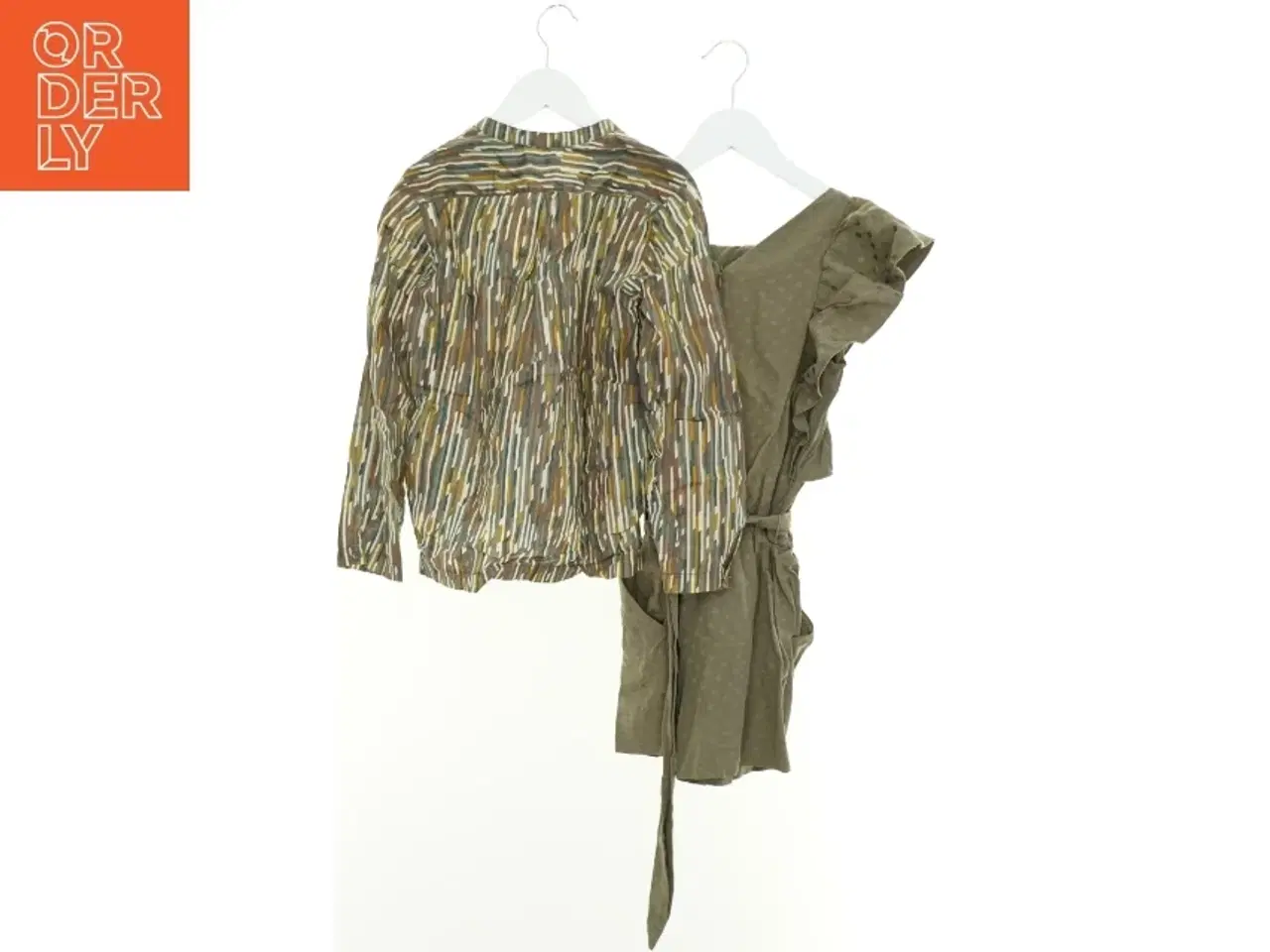 Billede 2 - Sæt (str. 140 cm)