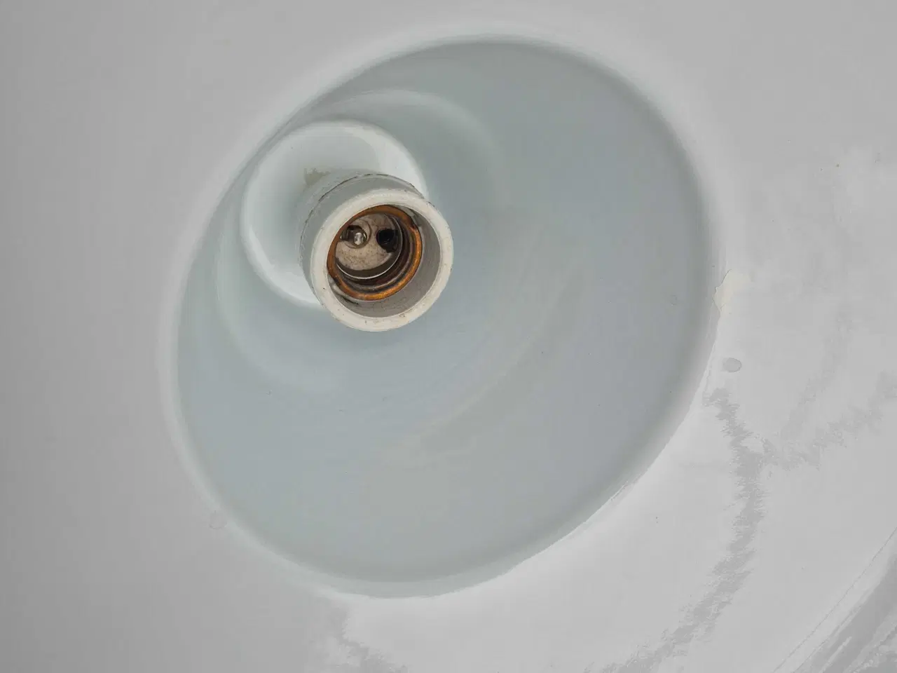 Billede 18 - Smukke værkstedspendler i rødorange emalje