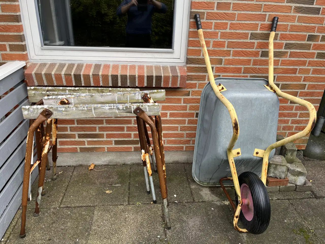 Billede 2 - Trillebør og 4 bukke.