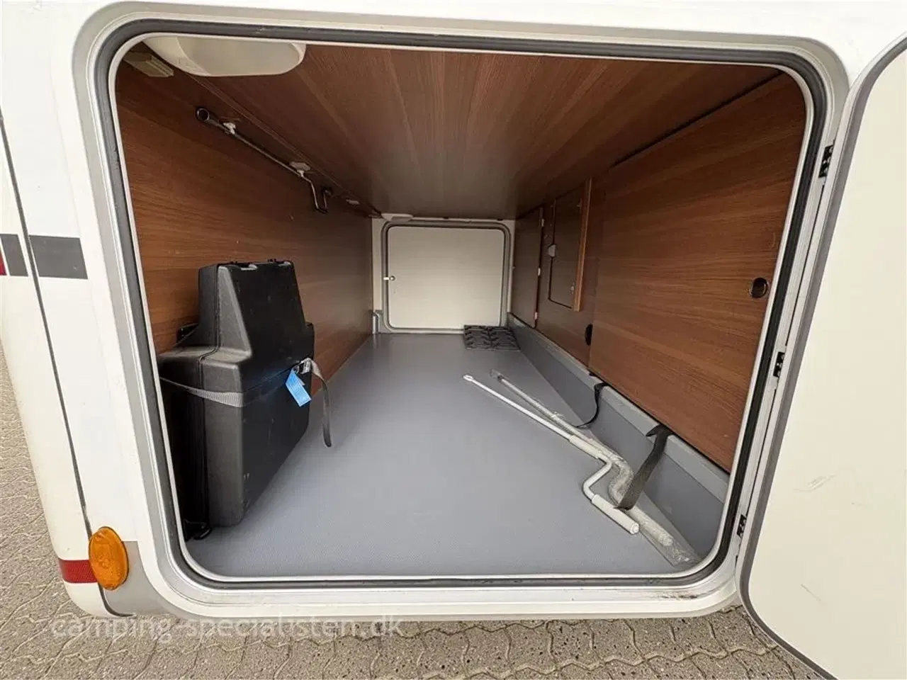 Billede 19 - 2017 - LMC Cruiser Premium   LMC Cruiser Premium T 681 G fra 2017 - rigtig fin autocamper - kan nu ses hos Camping-Specialisten.