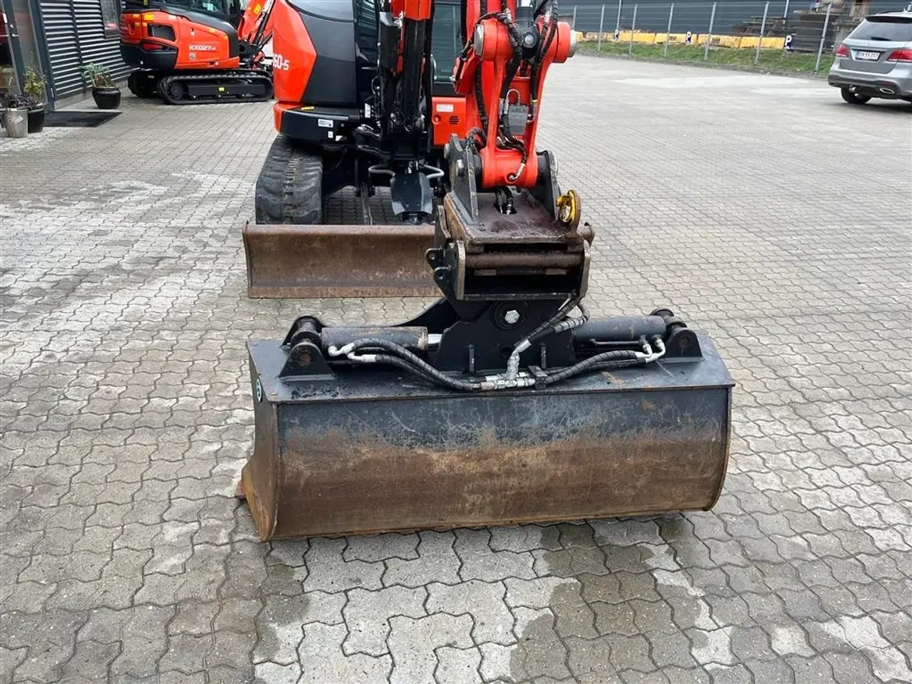 Billede 10 - Kubota KX060-5 Hydraulisk hurtigskifte med kipbar planerskovl.