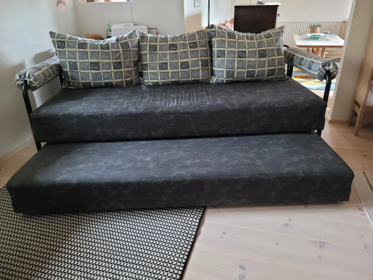 Billede 3 - Sovesofa - udslået fuld bredde 160 cm.