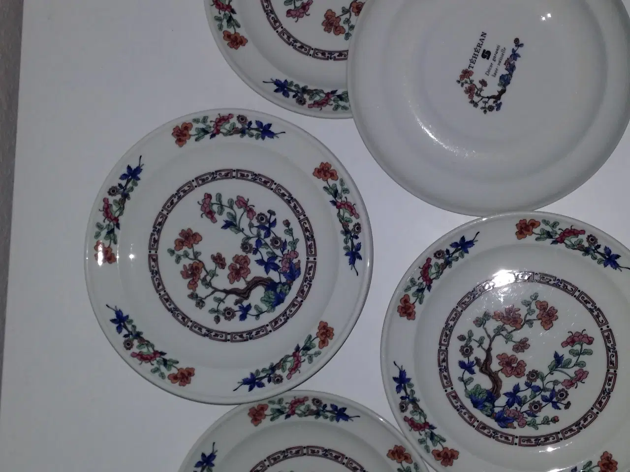 Billede 1 - Tallerkener		