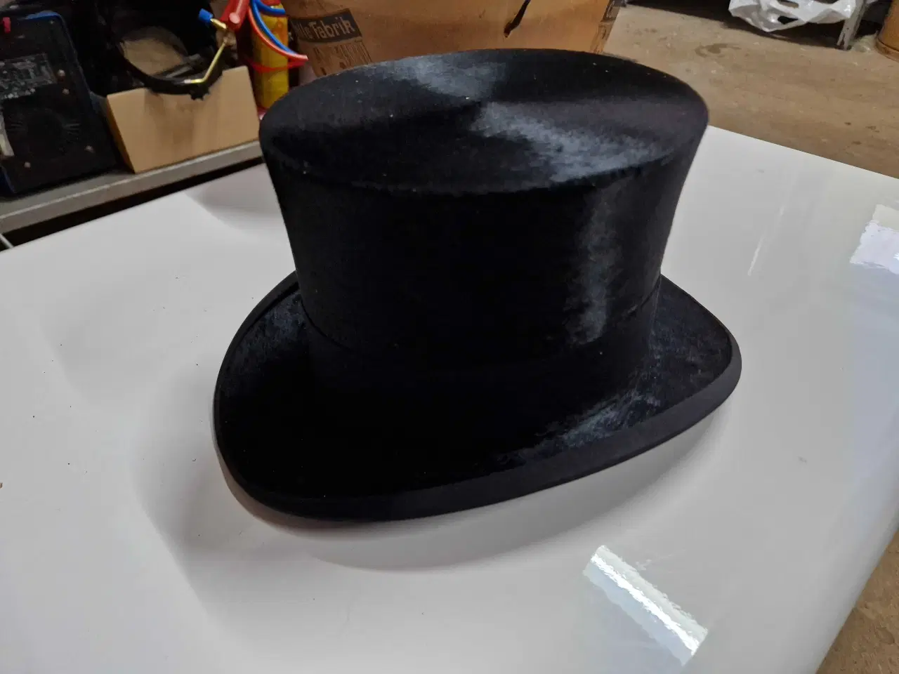 Billede 1 - Sort høj hat