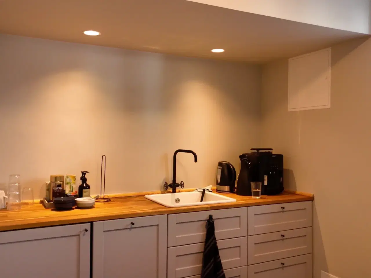 Billede 7 - Eksklusivt møbleret kontor i nyistandsatte. historiske lokaler