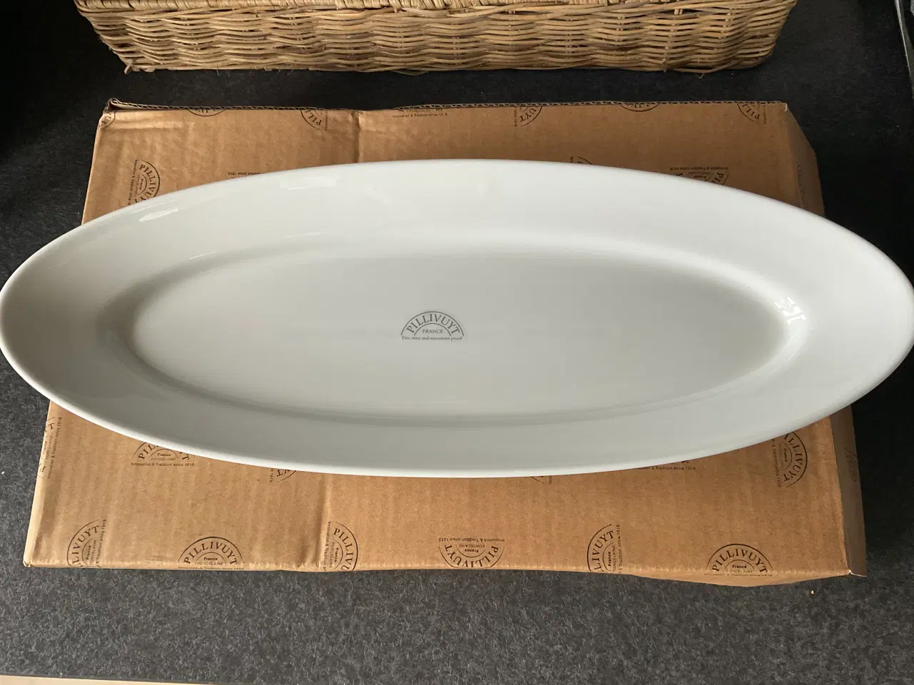 Billede 1 - Pillivuyt fiskefad 45 cm