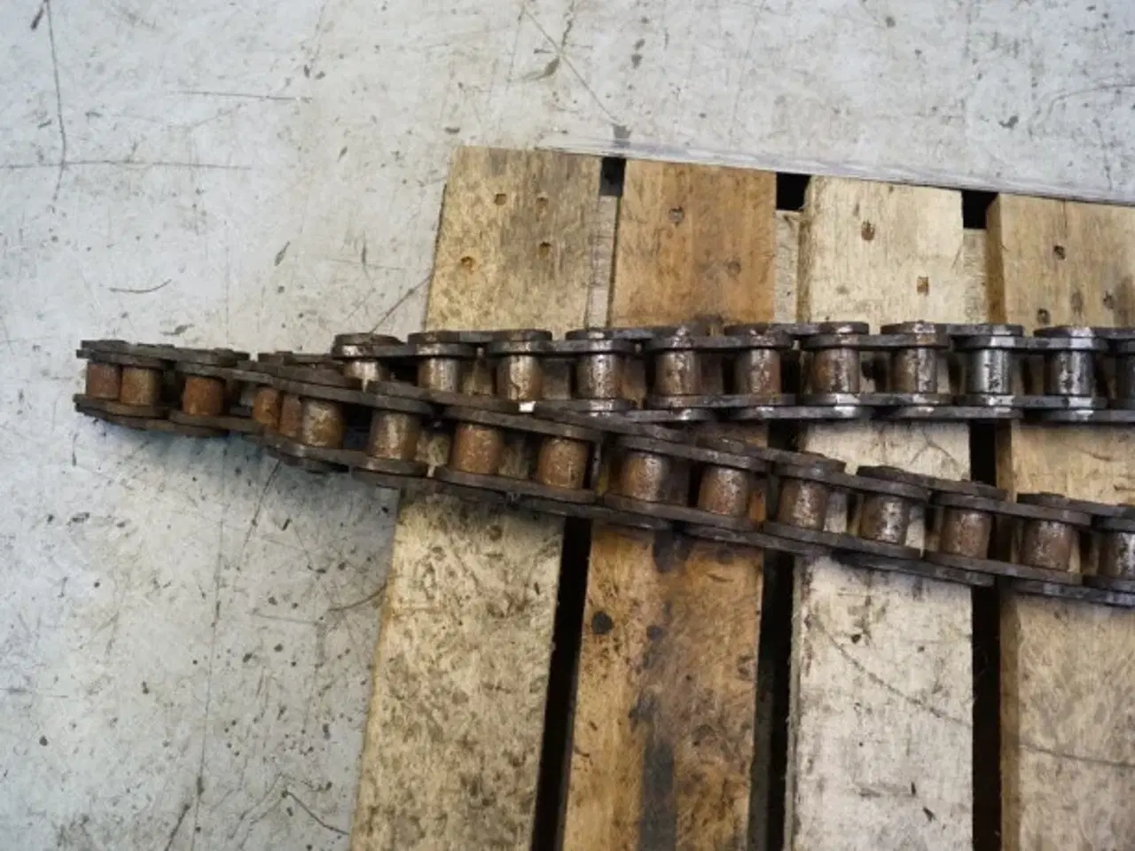 Billede 14 - Hesston 4700 Kæde stump 