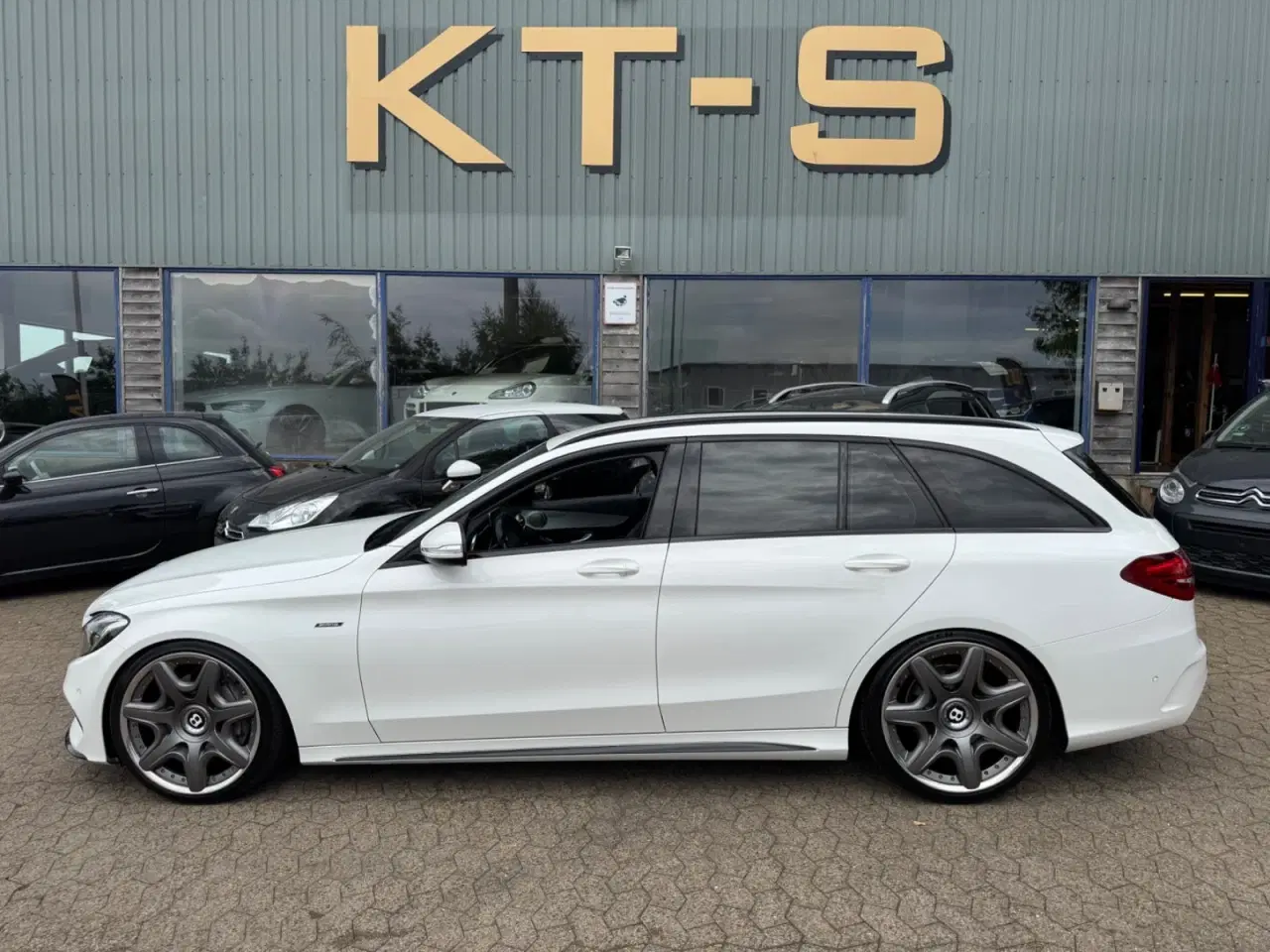 Billede 2 - Mercedes C400 3,0 AMG Line stc. aut. 4Matic