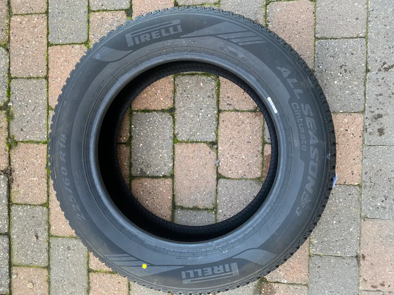 Billede 7 - Pirelli helårsdæk