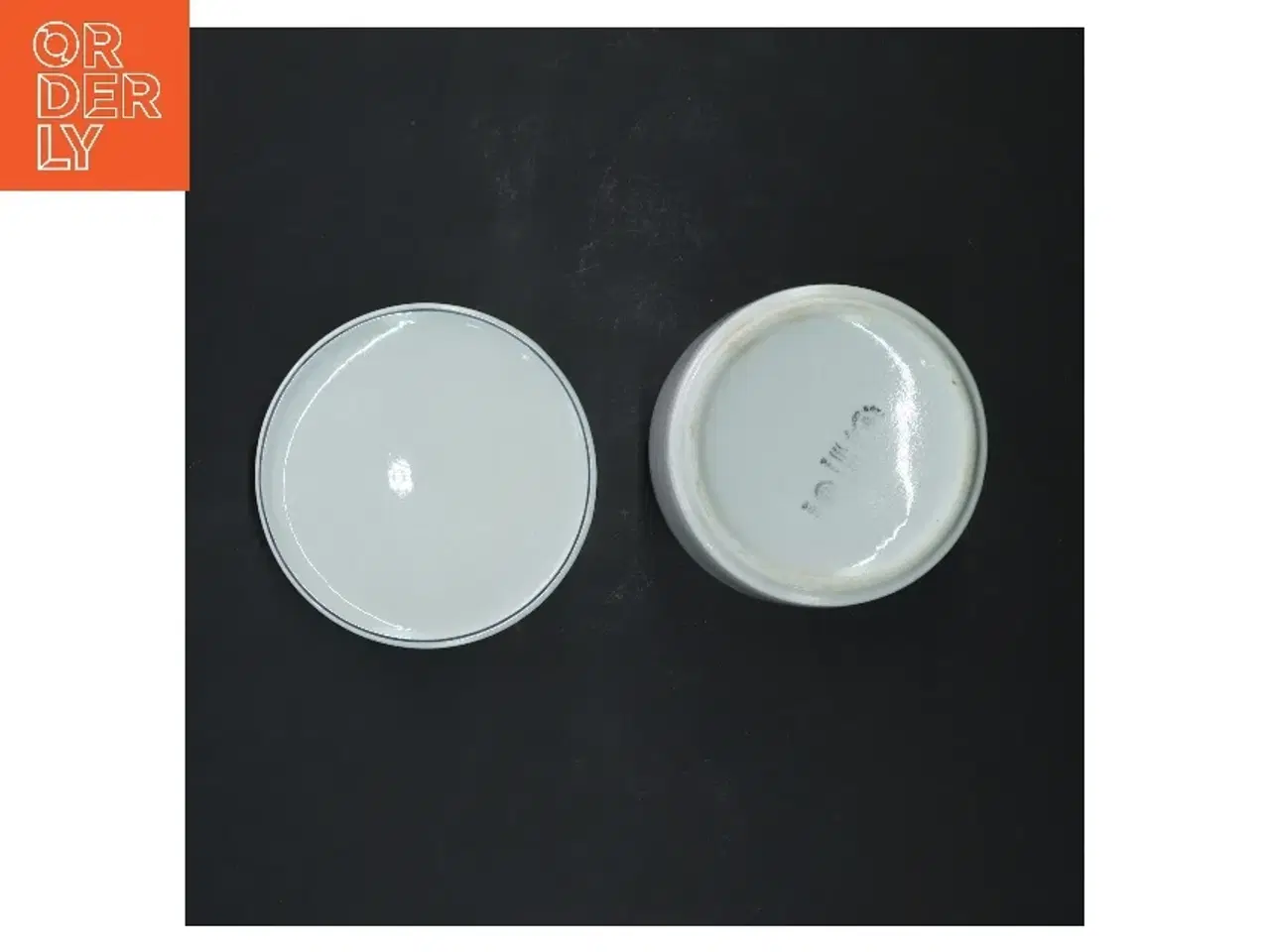 Billede 2 - Keramikkrukke med låg fra Royal Copenhagen (str. 8x9 cm)