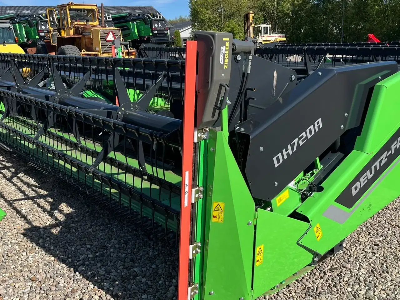 Billede 9 - Deutz-Fahr C7206 With 24feed - 7.2m header. New and unused Combine together with 7.2m header