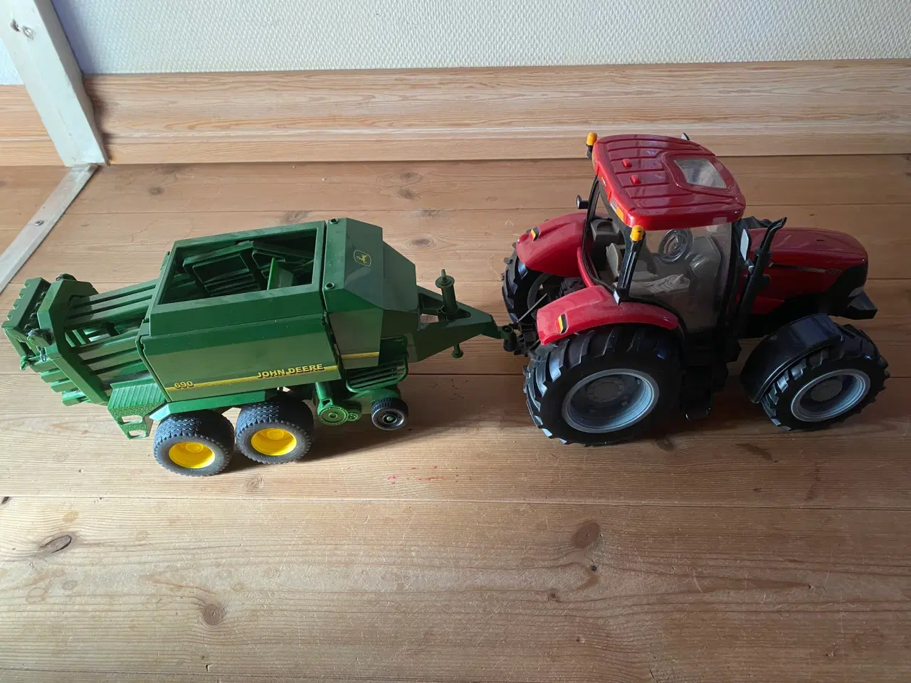 Billede 3 - Traktor med vogn