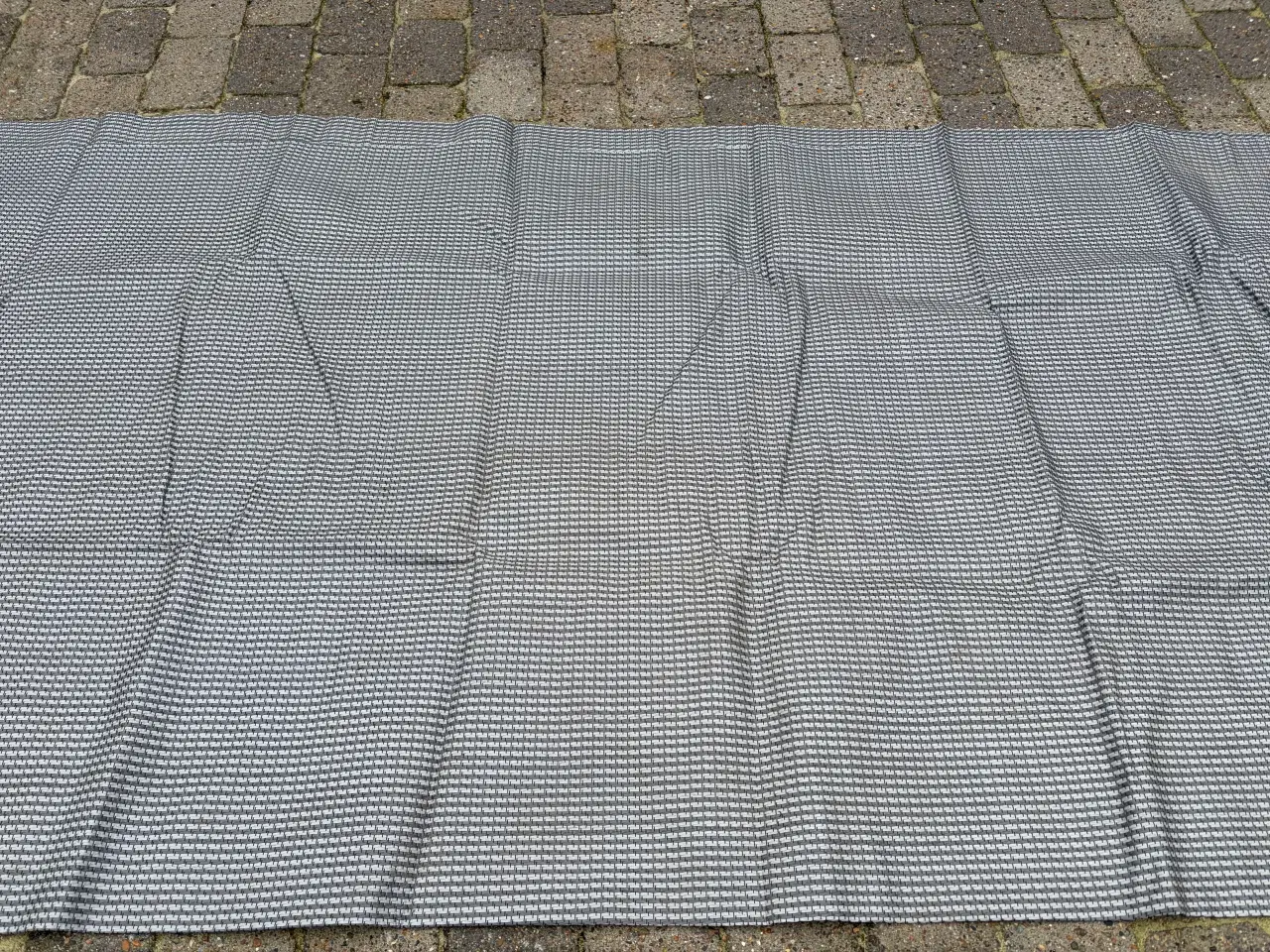 Billede 3 - Gulvtæppe camping 580x240cm