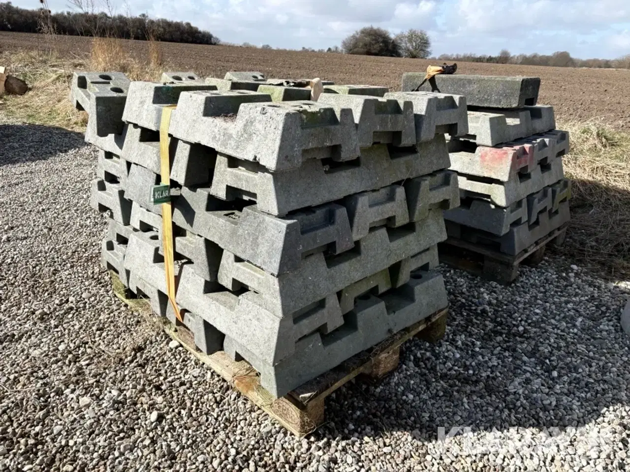 Billede 1 - Mobilhegns fødder ca 30styk