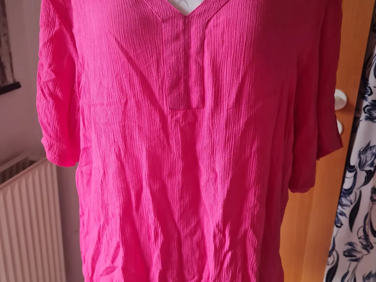 Billede 1 - T-shirt str 46 Kaffe