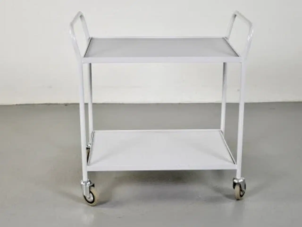 Billede 1 - Rullebord i grå med to hylder