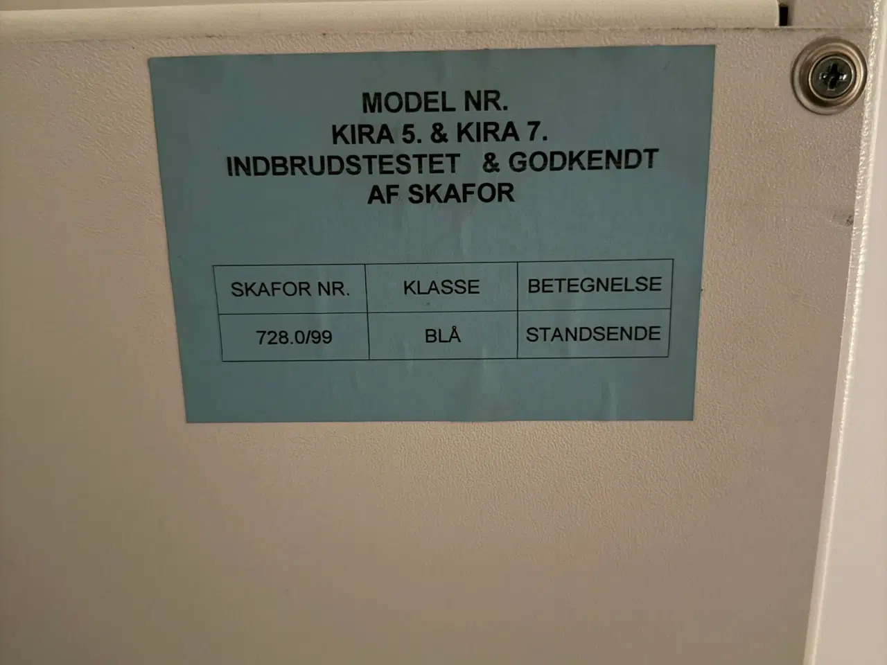 Billede 3 - Våbenskab til 5 rifler