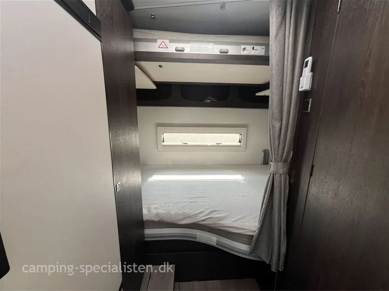 Billede 14 - 2022 - Benimar Sport 340   Benimar Sport 340 UP 2022 - Kan ses nu hos Camping-Specialisten.dk