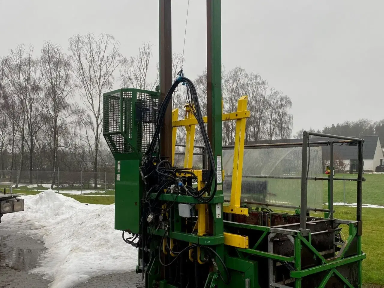 Billede 3 - CompacTree Pakkemaskine med bagmonteret elevator Pakkemaskine med sikkerhedsbur + bagmonteret elevator