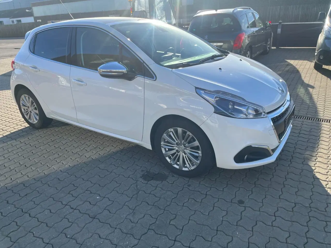 Billede 8 - Peugeot 208 1,6 BlueHDi 100 Desire Sky
