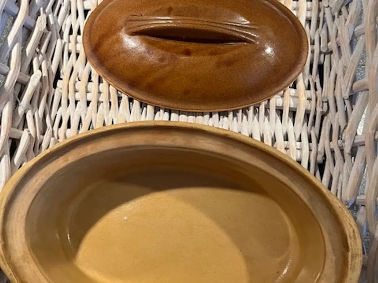 Billede 8 - 2 store franske stentøjs-terriner – La Bourguignon