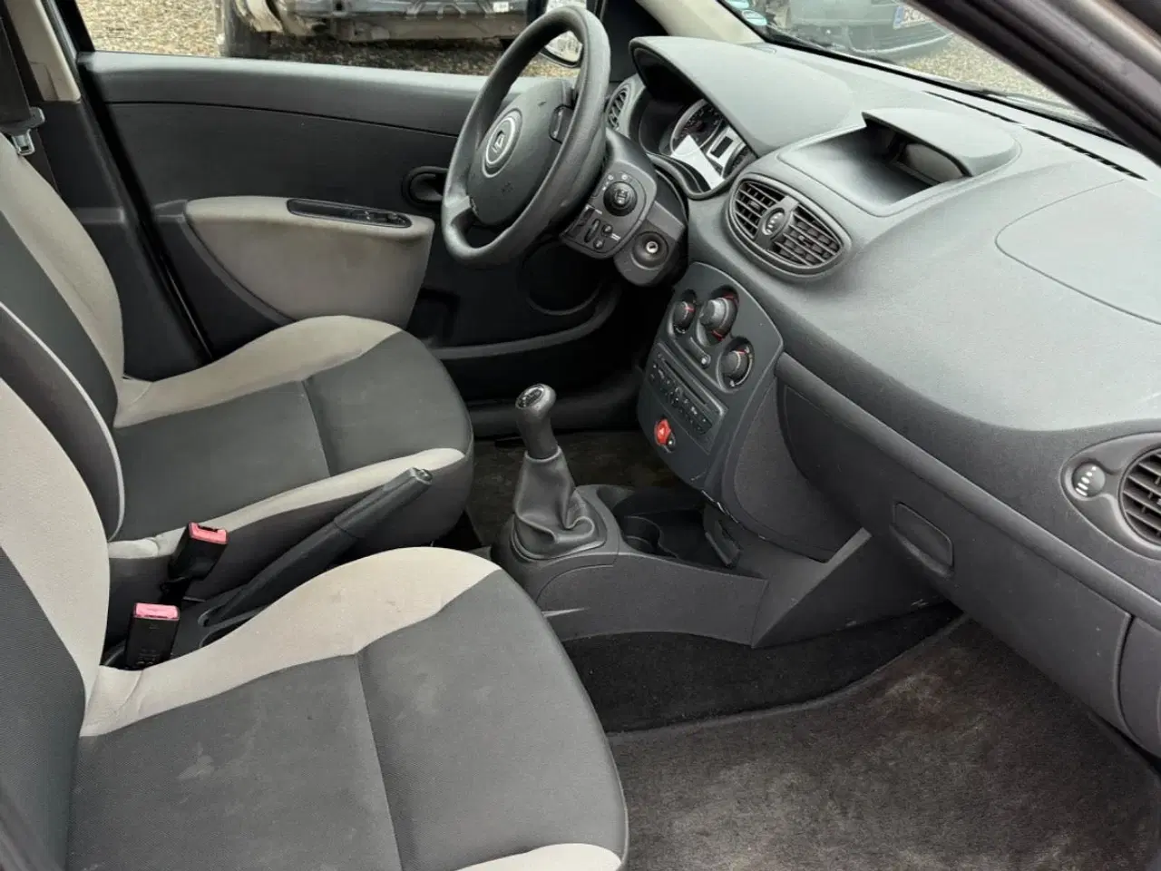 Billede 9 - Renault Clio III 1,2 16V Authentique