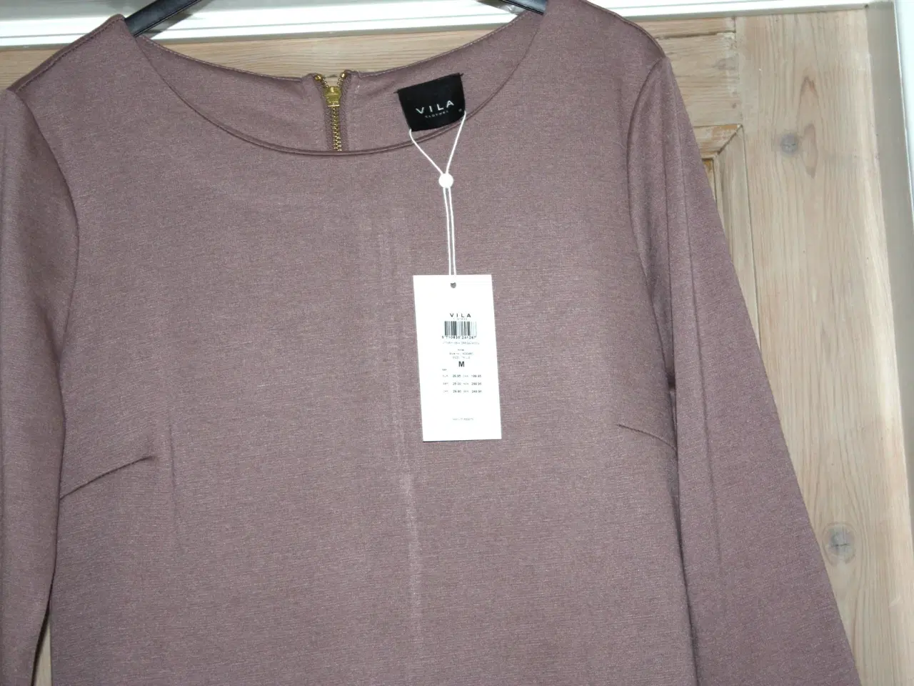 Billede 3 - Vila kjole str. M ny 18% viscose 79% polyester 3%