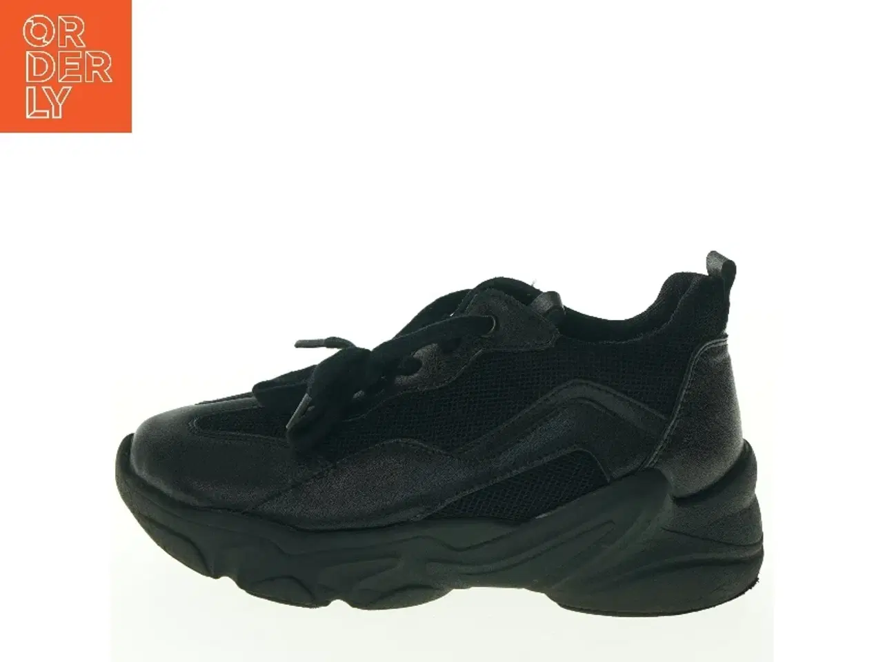 Billede 1 - Sneakers i sort fra Friboo (str. 33)