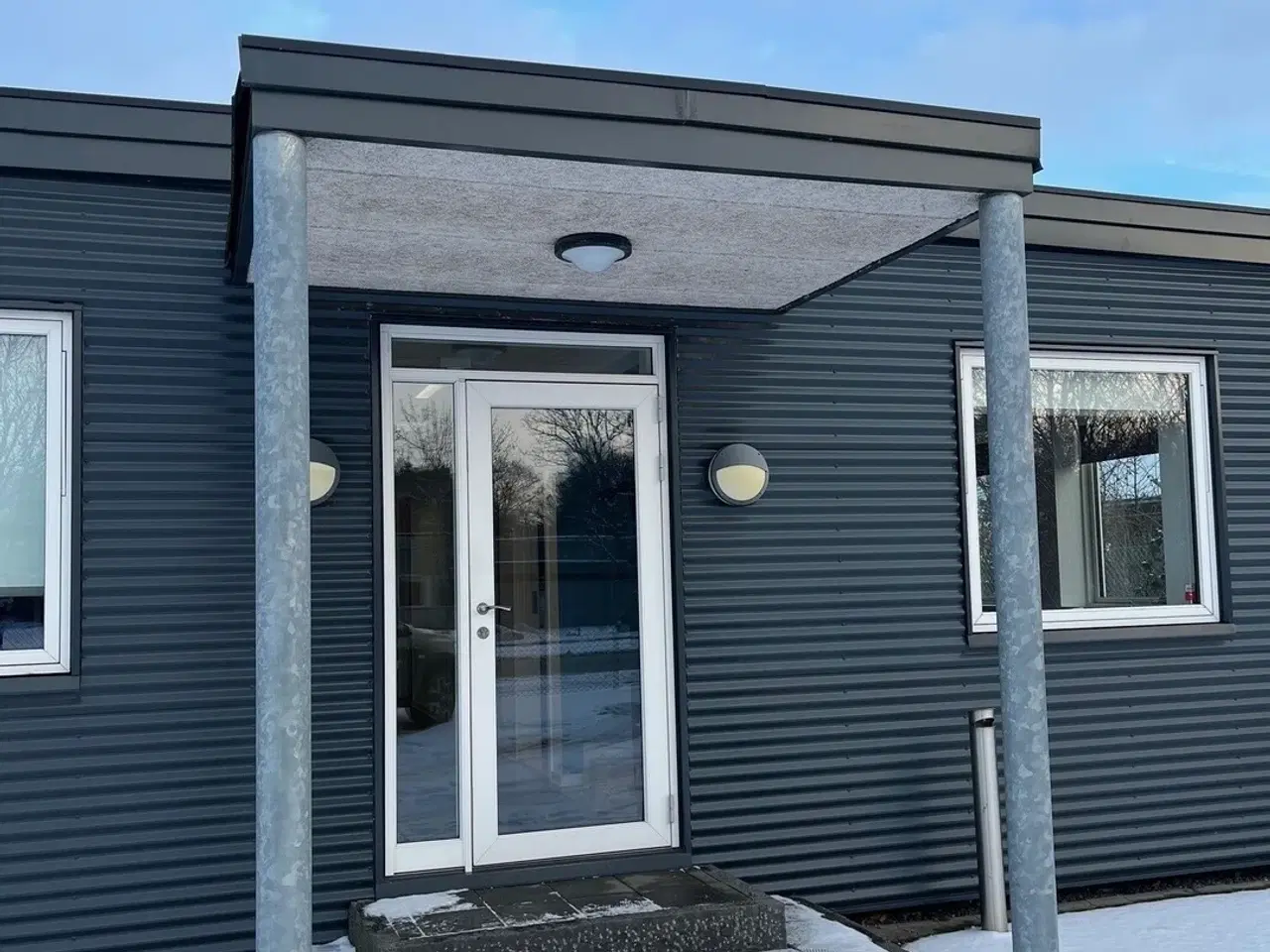 Billede 4 - Lager-/kontorlejemål på indhegnet grund